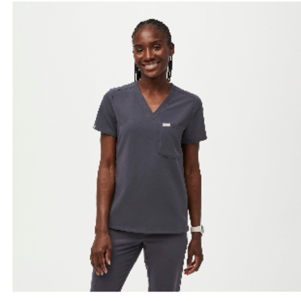 Figs charcoal Catarina one pocket scrub top